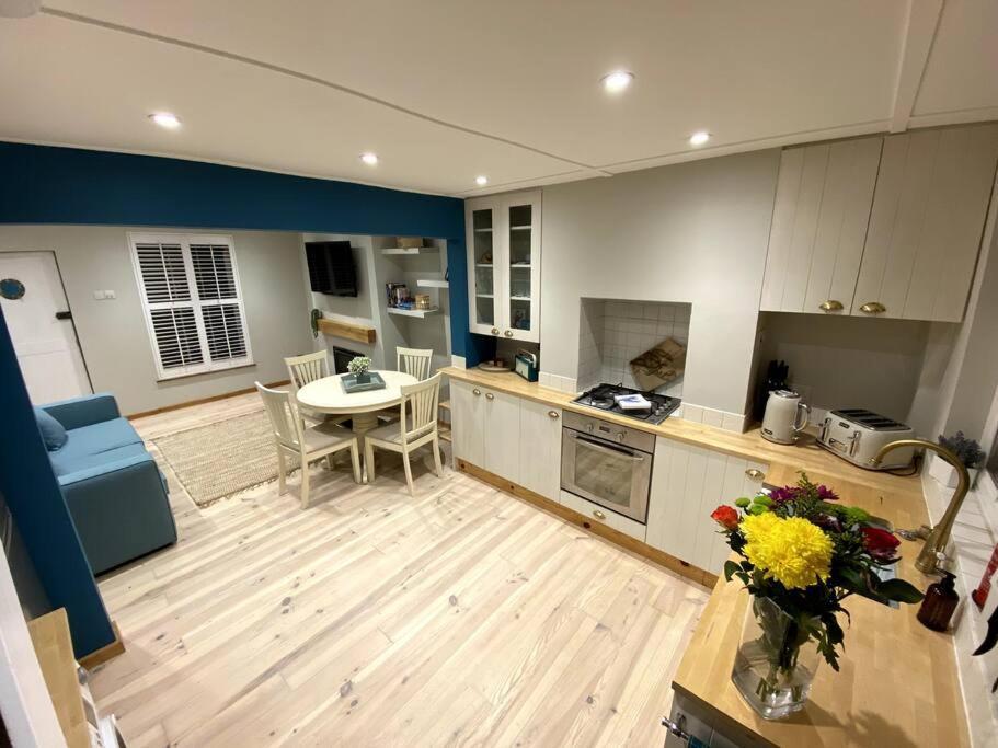 Holiday home The Lost Lobster - 2 Bedroom With Parking Whitstable