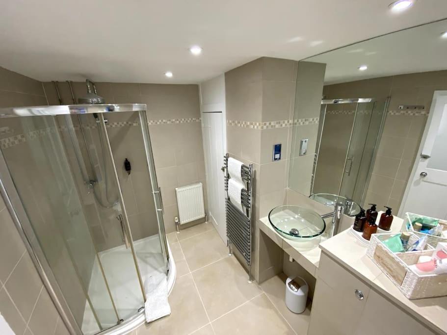 The Lost Lobster - 2 Bedroom With Parking * Whitstable