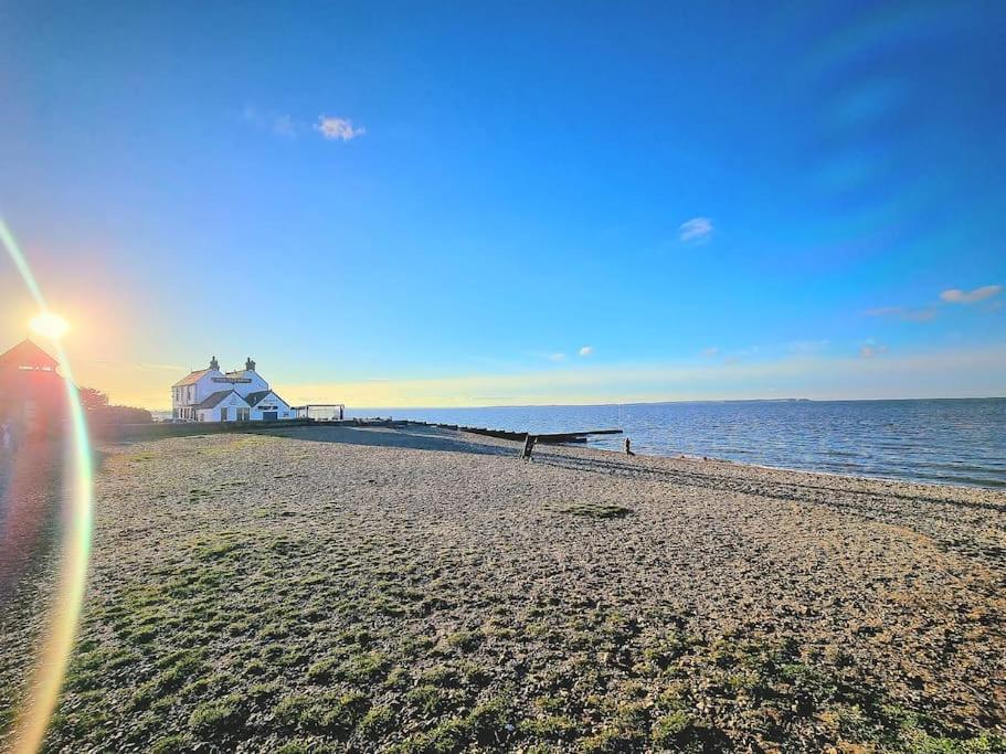 The Lost Lobster - 2 Bedroom With Parking Whitstable