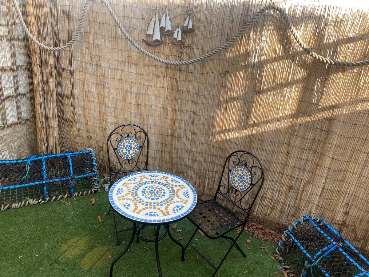 Holiday home The Lost Lobster - 2 Bedroom With Parking *